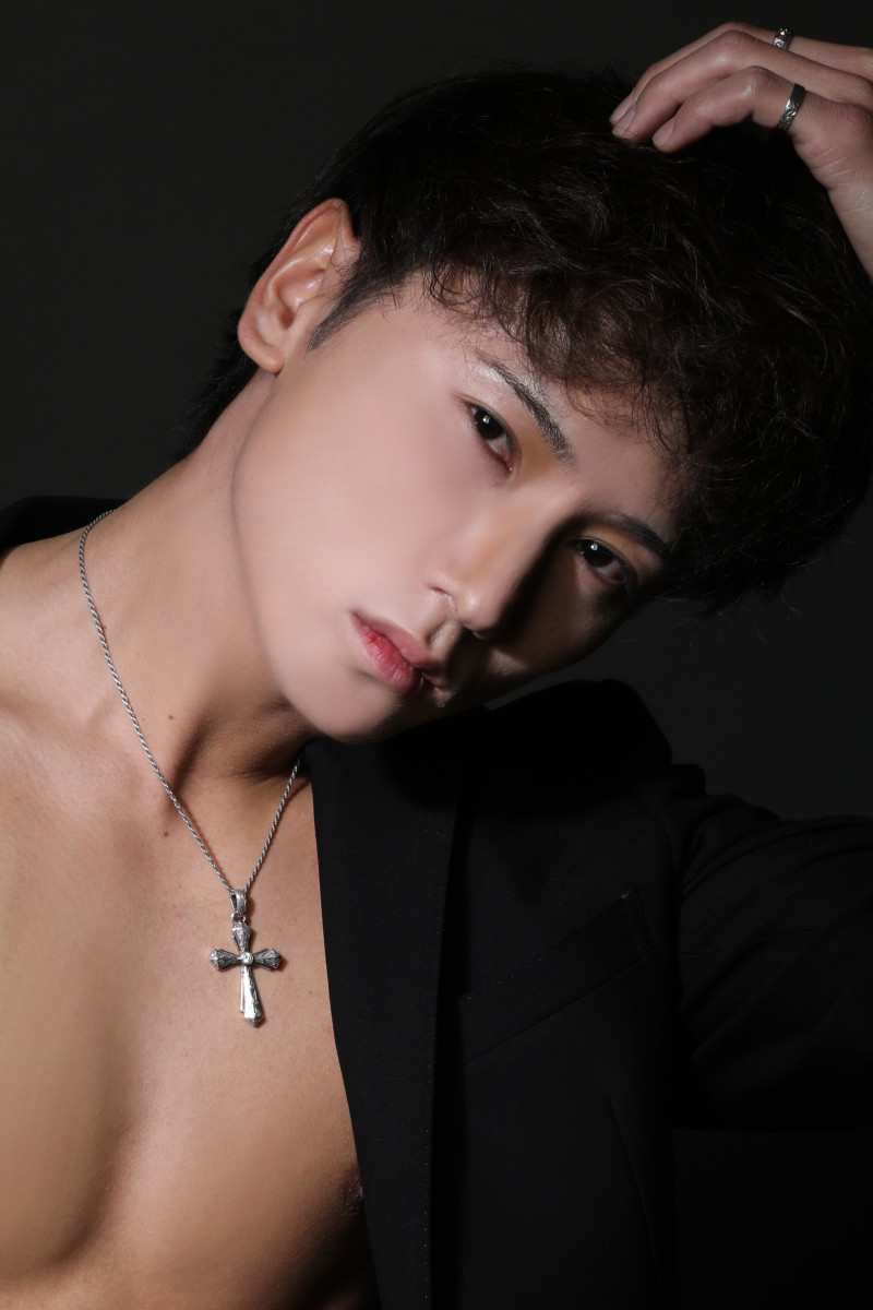 Eyes faith所属スタッフのRenの肖像写真